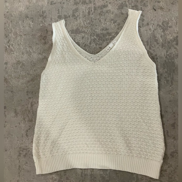 eyelet cardigan and vest set - Picture 3 of 3